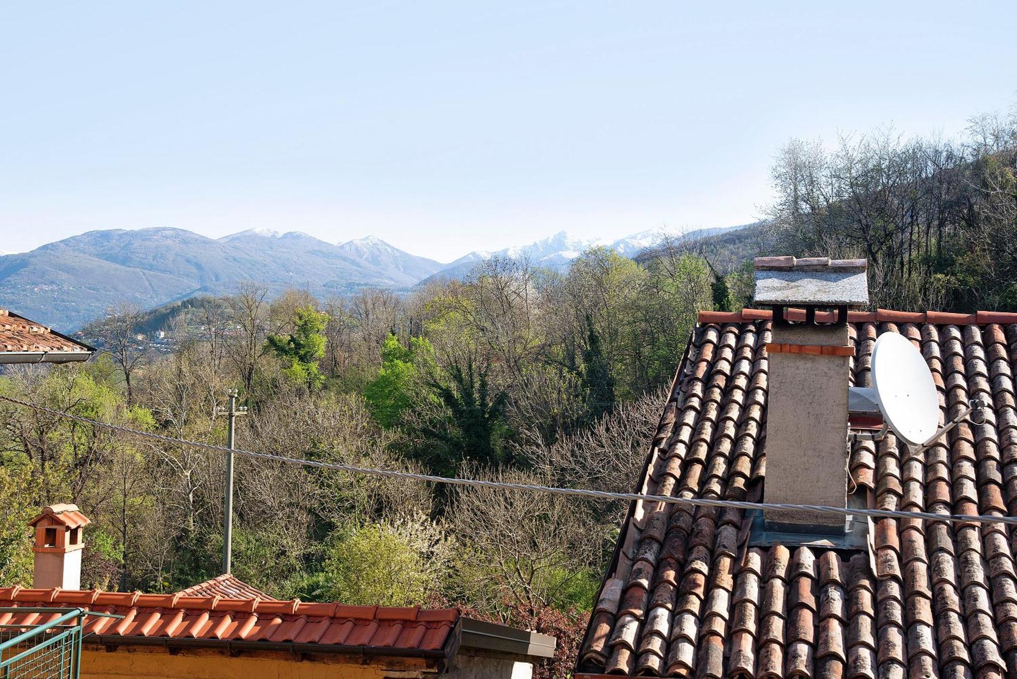 La Vecchia Torre Apartman Porto Valtravaglia Kültér fotó